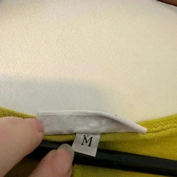 Bryn Walker Women’s Tunic Top Medium Charlie Shirt Blouse Green Shark Bite Hem - Picture 4 of 5